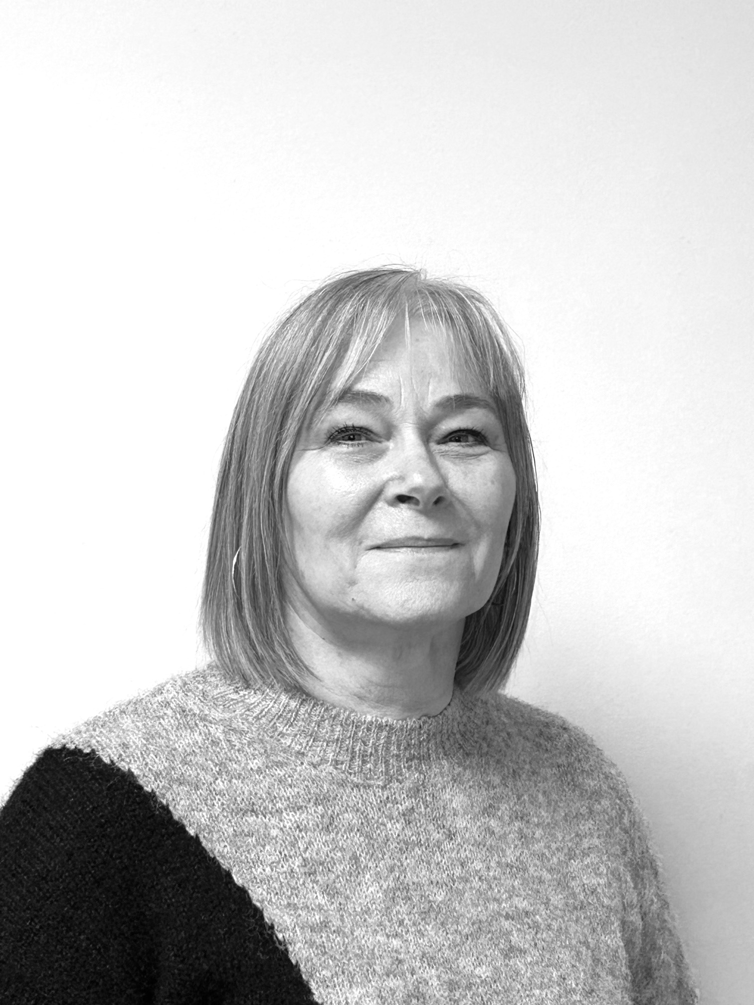 Donna Bevis-Dale - Martin & Co Horsham